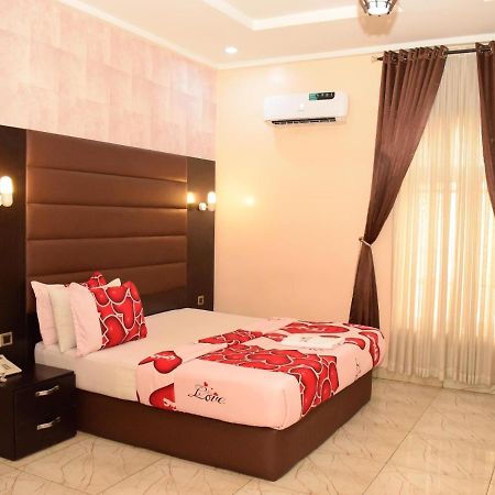 Bana Hotel & Suites Lagos Exterior photo