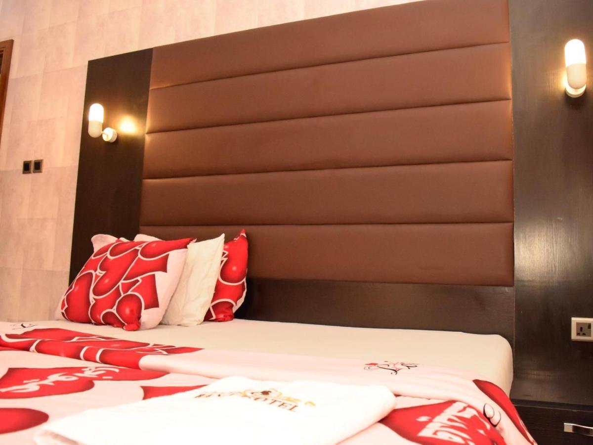 Bana Hotel & Suites Lagos Exterior photo